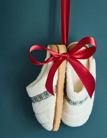 Bello Mag’s Signature Holiday Picks: For Style, Beauty & Comfort